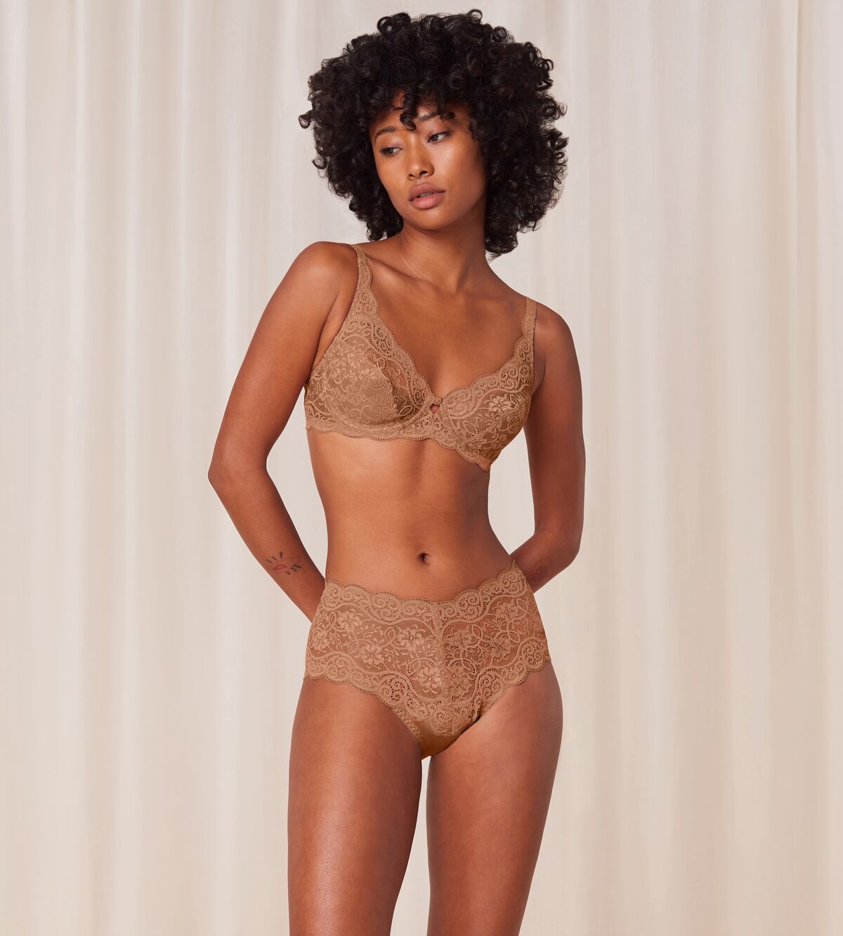 Amourette 300