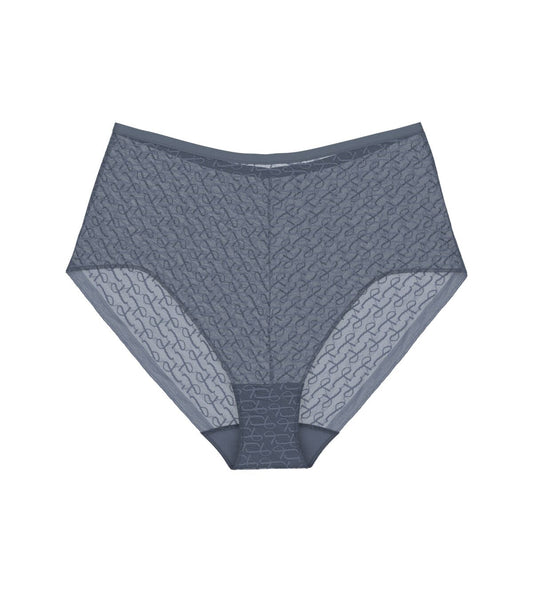 Triumph Signature Sheer