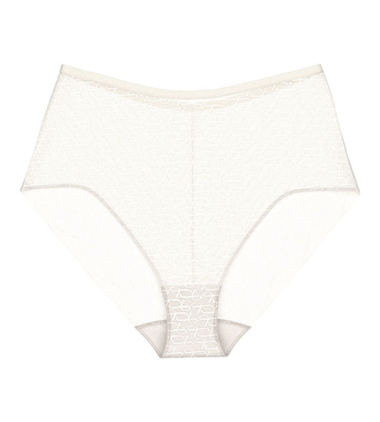 Triumph Signature Sheer