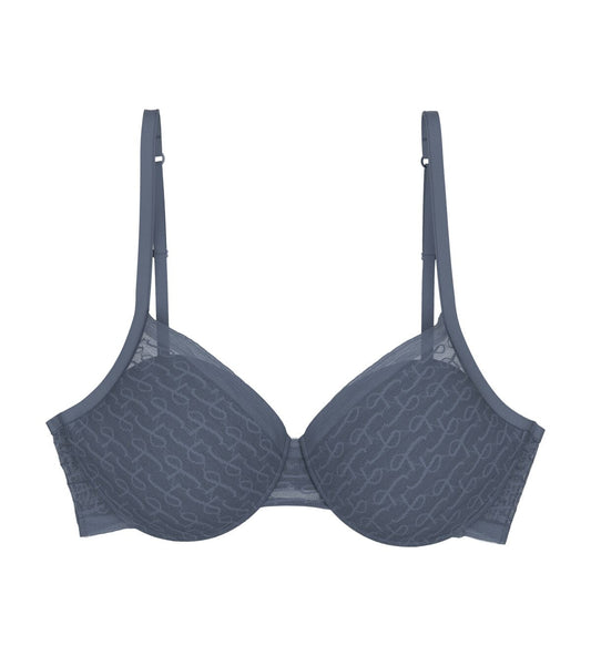 Triumph Signature Sheer